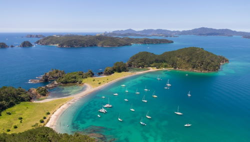 Visit the Bay of Islands